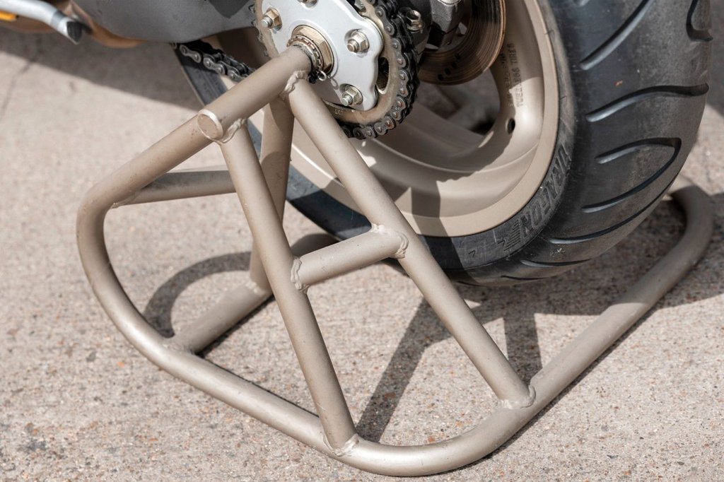 Used Ducati 748 S 1998 for sale - 78543691: Photo 9