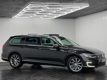 Used Volkswagen Passat 2018 for sale - 78041897: Photo