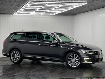 Used Volkswagen Passat 2018 for sale - 78041897: Photo