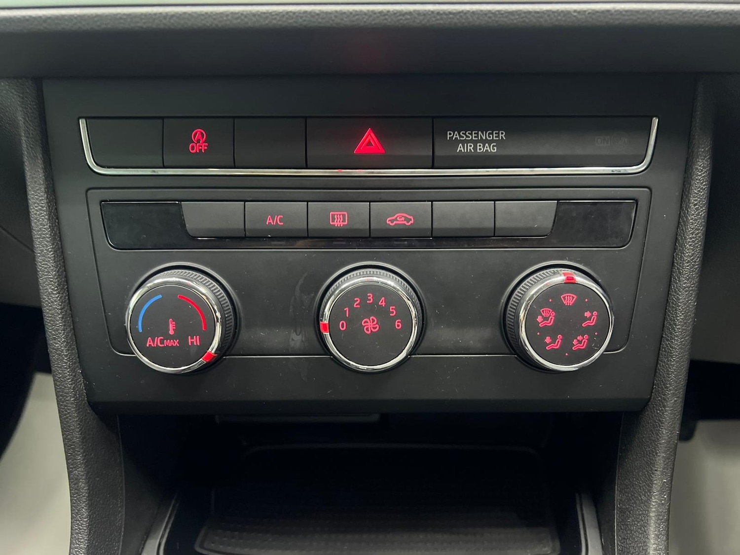 Used SEAT Leon 2017 for sale - 78039022: Photo 45