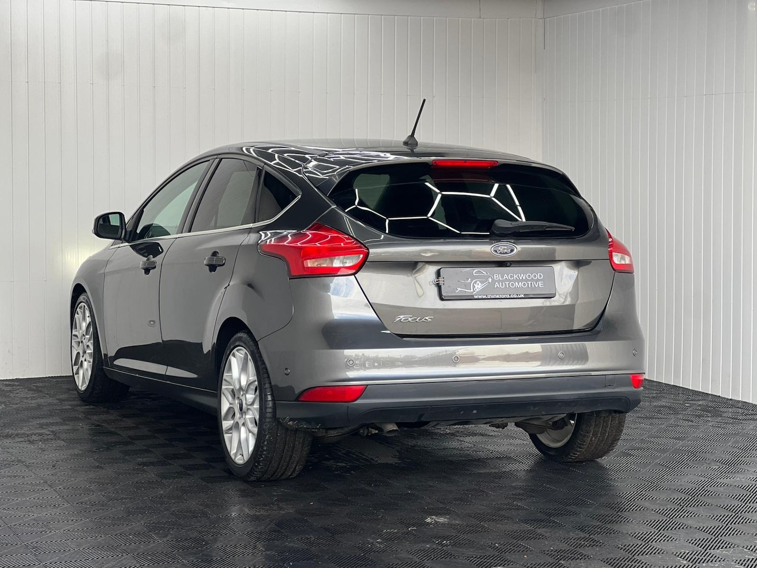 Used Ford Focus 2017 for sale - 78040068: Photo 11