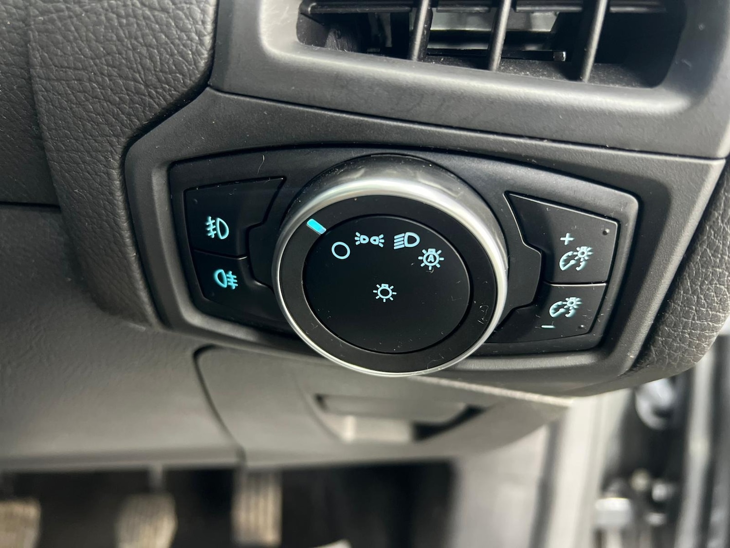 Used Ford Focus 2017 for sale - 78040068: Photo 49