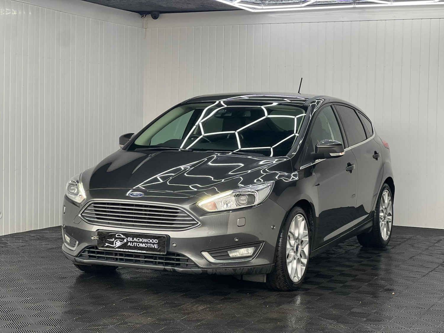 Used Ford Focus 2017 for sale - 78040068: Photo 5