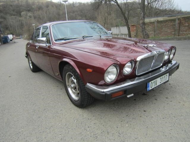 1982 jaguar xj