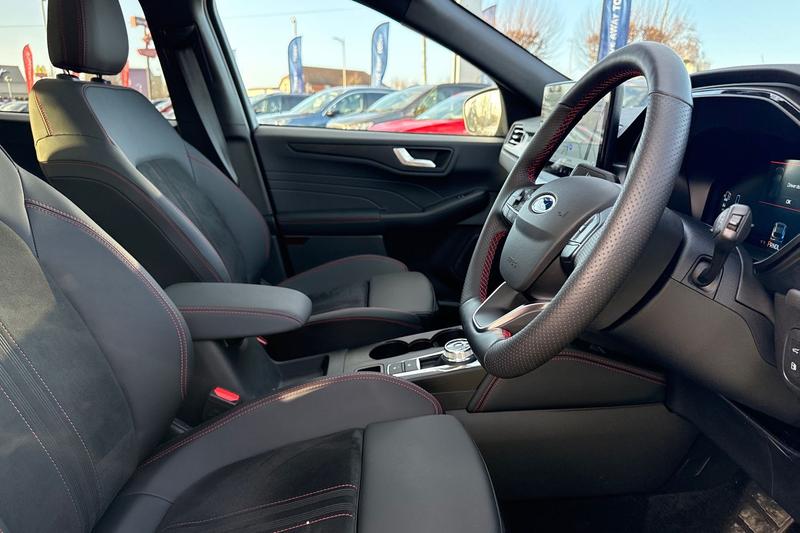 Used Ford Kuga 2025 for sale - 76862511: Photo 17