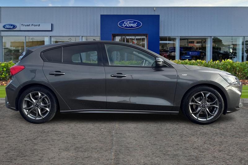 Used Ford Focus 2020 for sale - 76508159: Photo 3