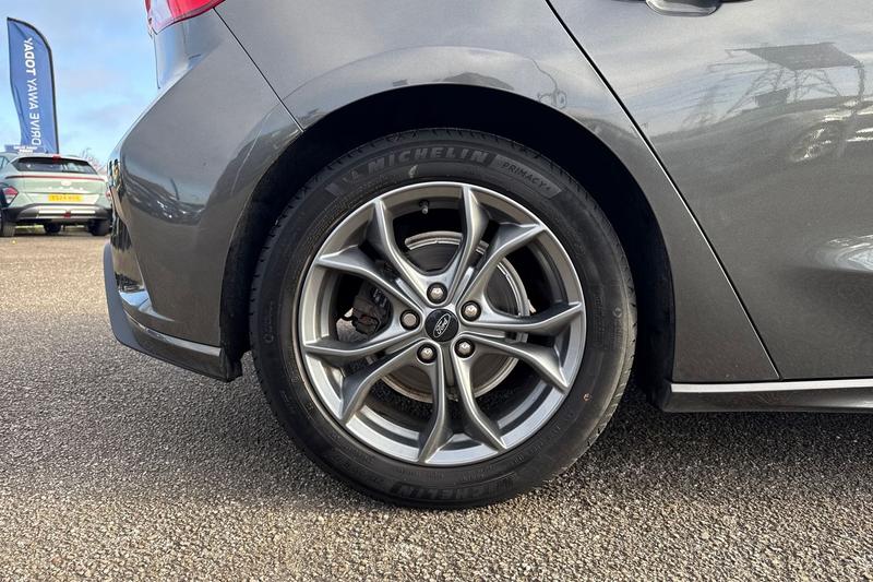 Used Ford Focus 2020 for sale - 76508159: Photo 8