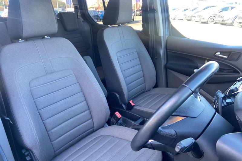 Used Ford Grand Tourneo Connect 2022 for sale - 77834489: Photo 17