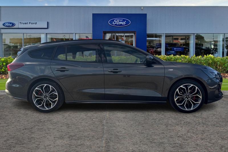 Used Ford Focus 2025 for sale - 76908749: Photo 3