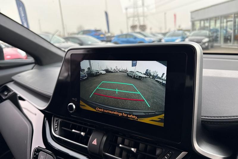 Used Toyota C-HR 2023 for sale - 77354439: Photo 24