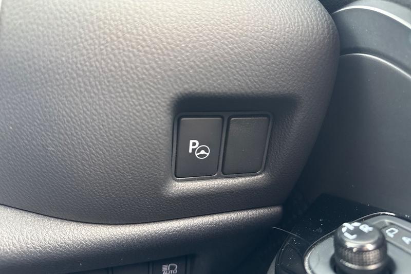 Used Toyota C-HR 2023 for sale - 77354439: Photo 29