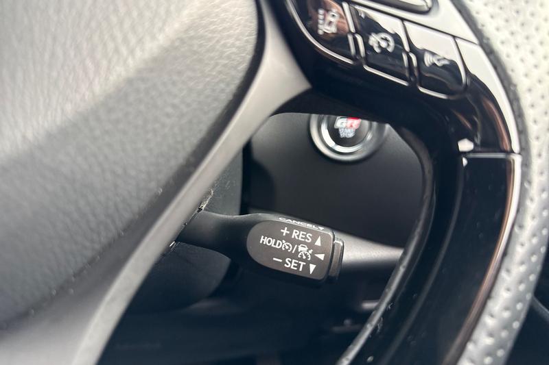 Used Toyota C-HR 2023 for sale - 77354439: Photo 30