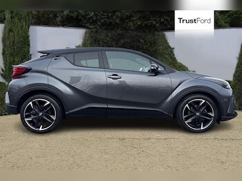 Used Toyota C-HR 2023 for sale - 77354439: Photo