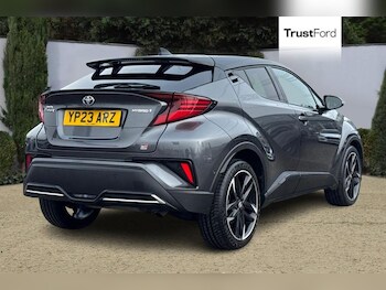 Used Toyota C-HR 2023 for sale - 77354439: Photo