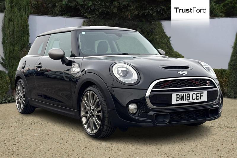 Used MINI Hatch 2018 for sale - 77138345: Photo 1