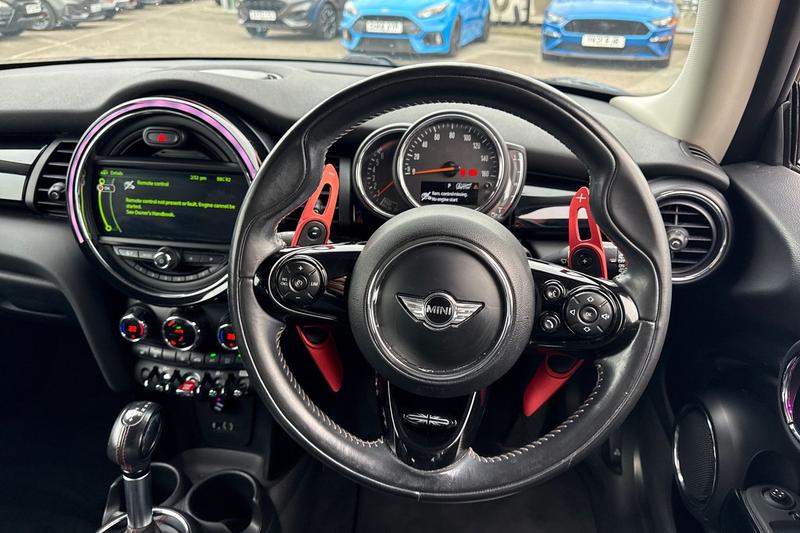 Used MINI Hatch 2018 for sale - 77138345: Photo 12