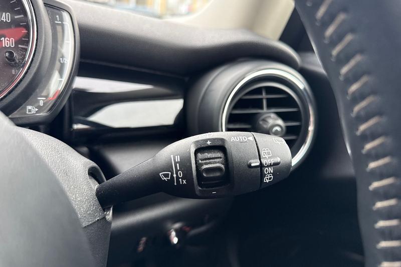 Used MINI Hatch 2018 for sale - 77138345: Photo 15