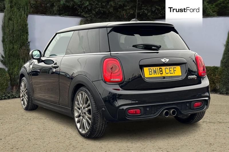 Used MINI Hatch 2018 for sale - 77138345: Photo 2