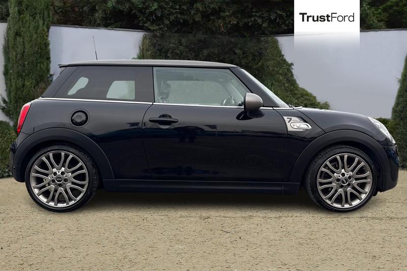 Used MINI Hatch 2018 for sale - 77138345: Photo 3