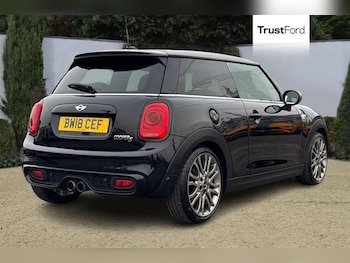 Used MINI Hatch 2018 for sale - 77138345: Photo