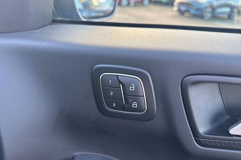 Used Ford Kuga 2025 for sale - 77307018: Photo 24