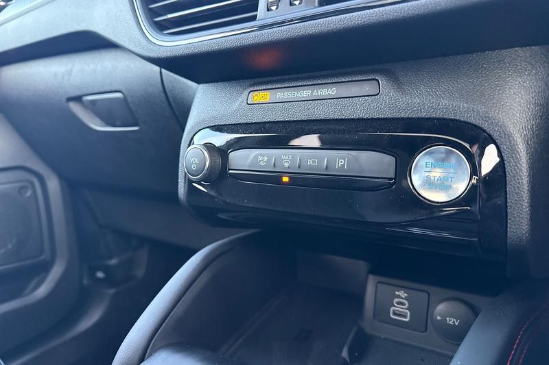 Used Ford Kuga 2025 for sale - 77307018: Photo 30