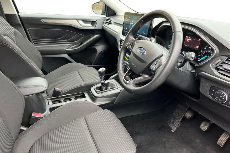 Used Ford Focus 2023 for sale - 78048938: Photo 9