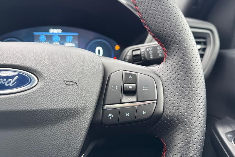 Used Ford Kuga 2025 for sale - 76949040: Photo 30