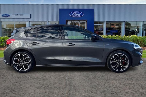 Used Ford Focus 2019 for sale - 76190481: Photo 3