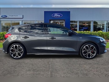 Used Ford Focus 2019 for sale - 76190481: Photo 3