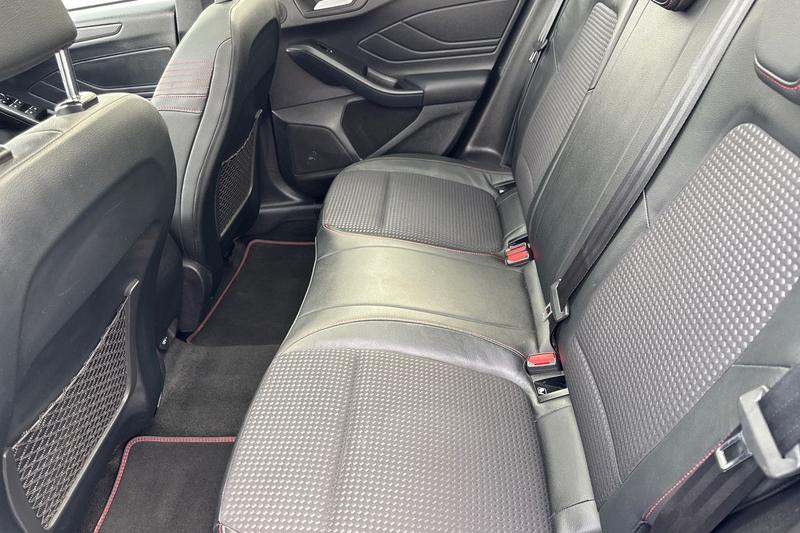 Used Ford Focus 2019 for sale - 76131596: Photo 20