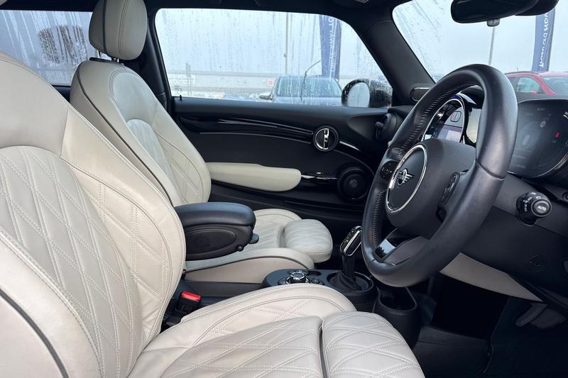 Used MINI Hatch 2022 for sale - 77354446: Photo 17