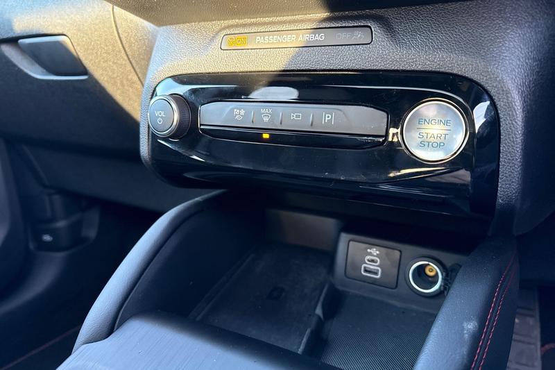 Used Ford Kuga 2025 for sale - 76895309: Photo 29