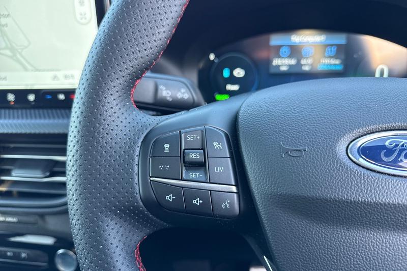 Used Ford Kuga 2025 for sale - 76895309: Photo 30