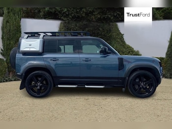 Used Land Rover Defender 2023 for sale - 78529801: Photo