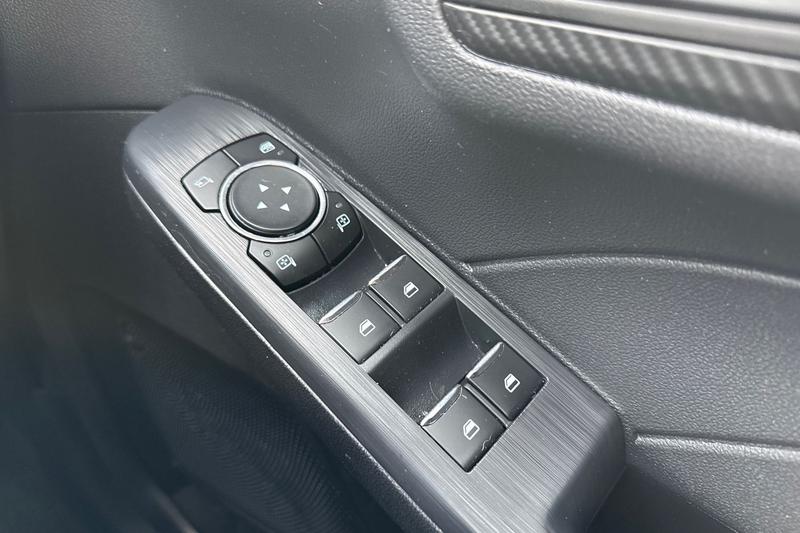 Used Ford Kuga 2025 for sale - 76960892: Photo 16