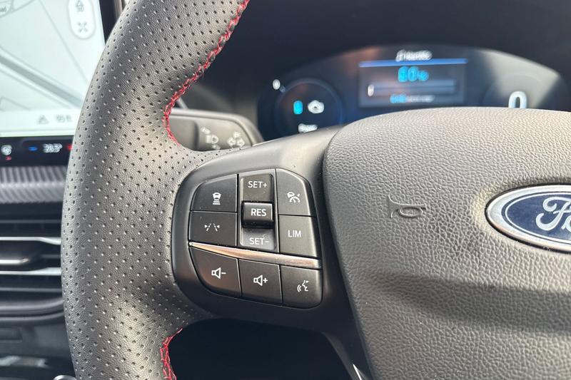 Used Ford Kuga 2025 for sale - 76960892: Photo 27