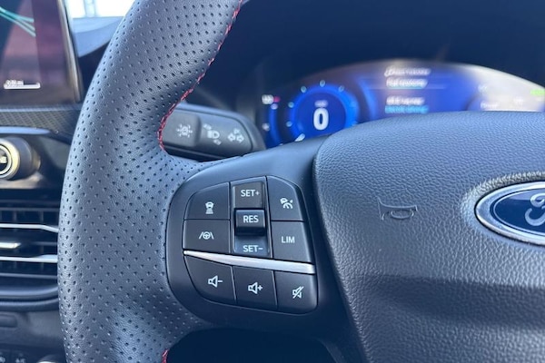 Used Ford Kuga 2023 for sale - 76216539: Photo 29