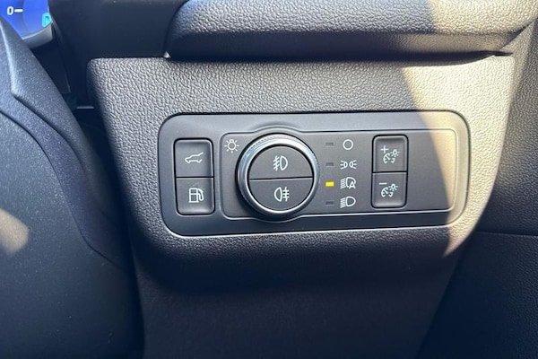 Used Ford Kuga 2023 for sale - 76216539: Photo 31