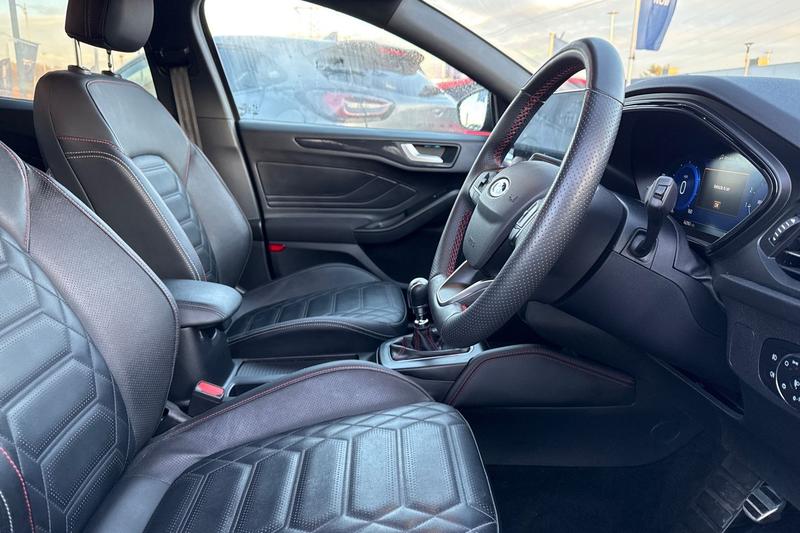 Used Ford Focus 2023 for sale - 76931348: Photo 17