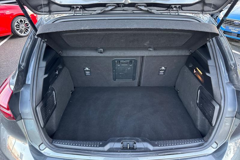 Used Ford Focus 2023 for sale - 76931348: Photo 21