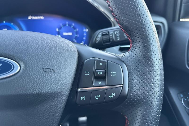 Used Ford Focus 2023 for sale - 76931348: Photo 28