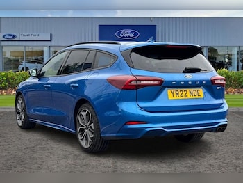 Used Ford Focus 2022 for sale - 76131329: Photo 2