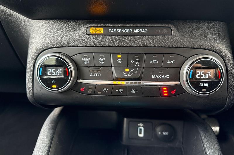 Used Ford Focus 2020 for sale - 76766914: Photo 24