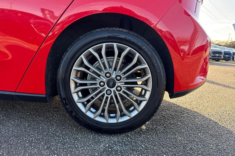 Used Ford Focus 2019 for sale - 76703103: Photo 8