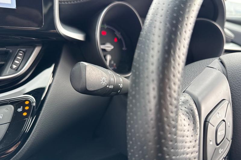 Used Toyota C-HR 2023 for sale - 77997139: Photo 14