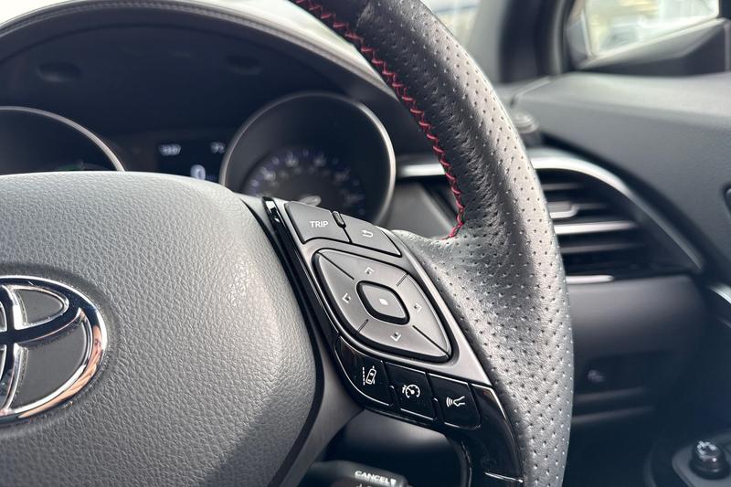 Used Toyota C-HR 2023 for sale - 77997139: Photo 28