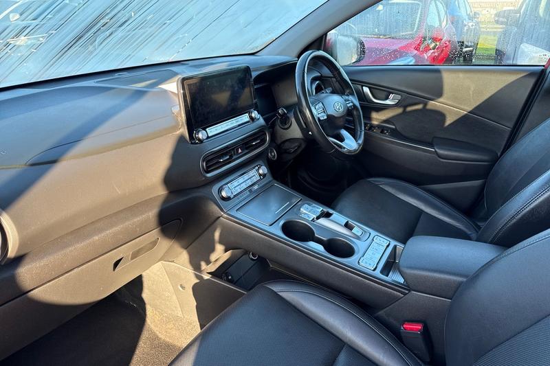 Used Hyundai KONA 2022 for sale - 76858776: Photo 18