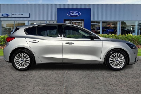 Used Ford Focus 2021 for sale - 76184477: Photo 3