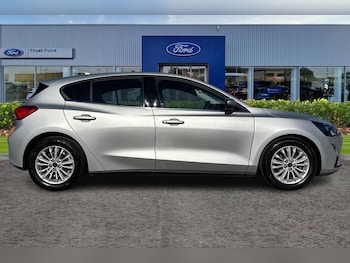 Used Ford Focus 2021 for sale - 76184477: Photo 3